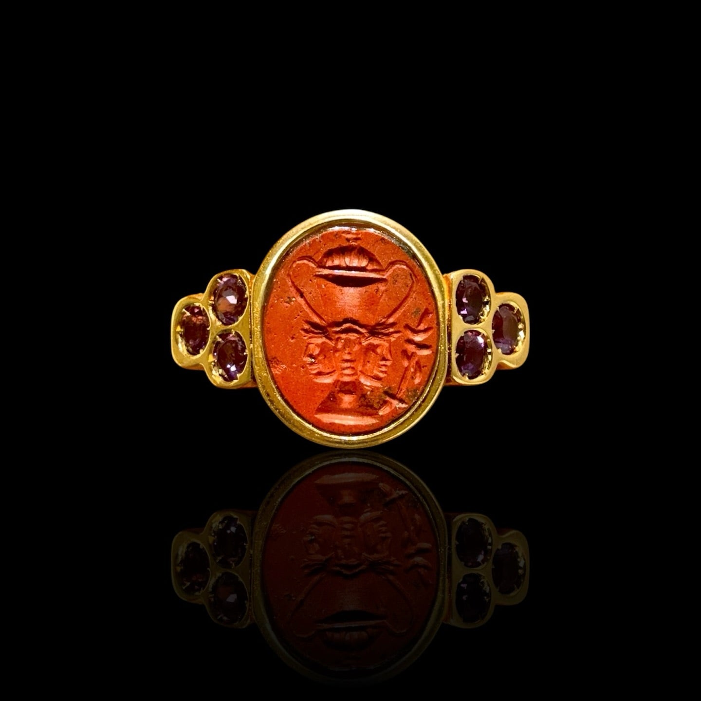 Roman Red Jasper Intaglio Ring in Gold with Amethysts